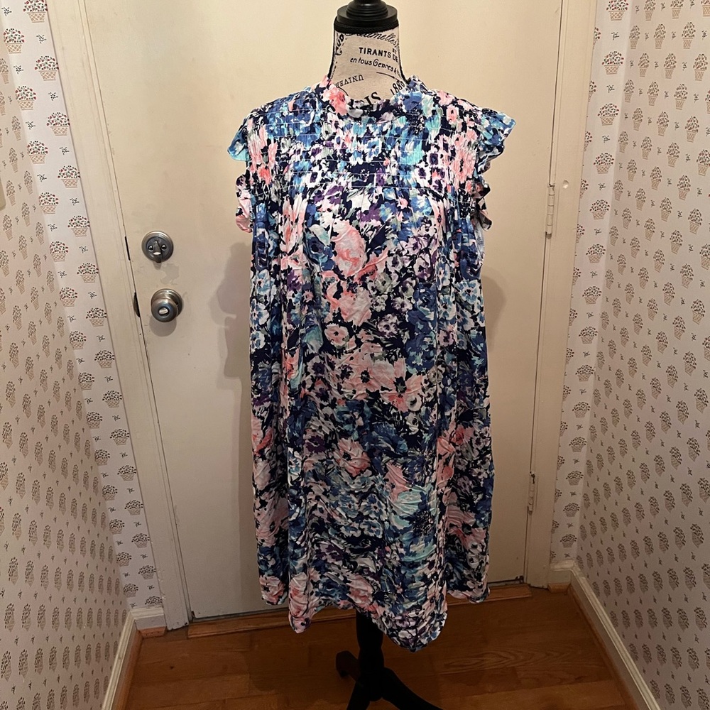 Crown and Ivy Floral Dress 2X NWT